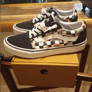 Like New Womens Vans Ward Black and White Checkerboard w/ Rainbows Sz.8.5 LGBTQ+